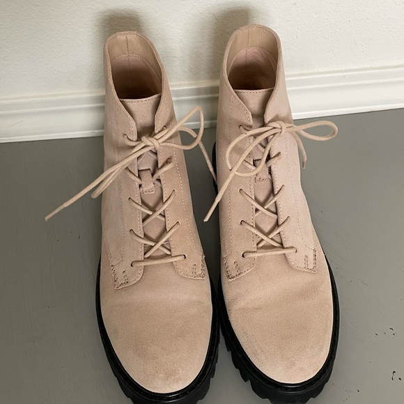 Jcrew Gwen lug sole lace up ankle boot in suede Size: 6.5 *New without tags* - Picture 3 of 15